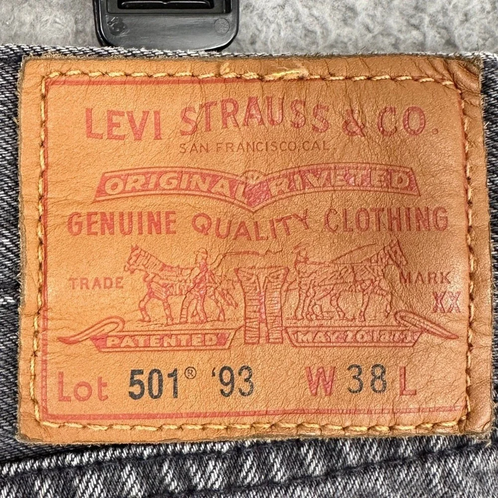 Levis Premium 501 93 XX Shorts Mens 38 Grey Denim Raw Hem Denim Jean Button Fly